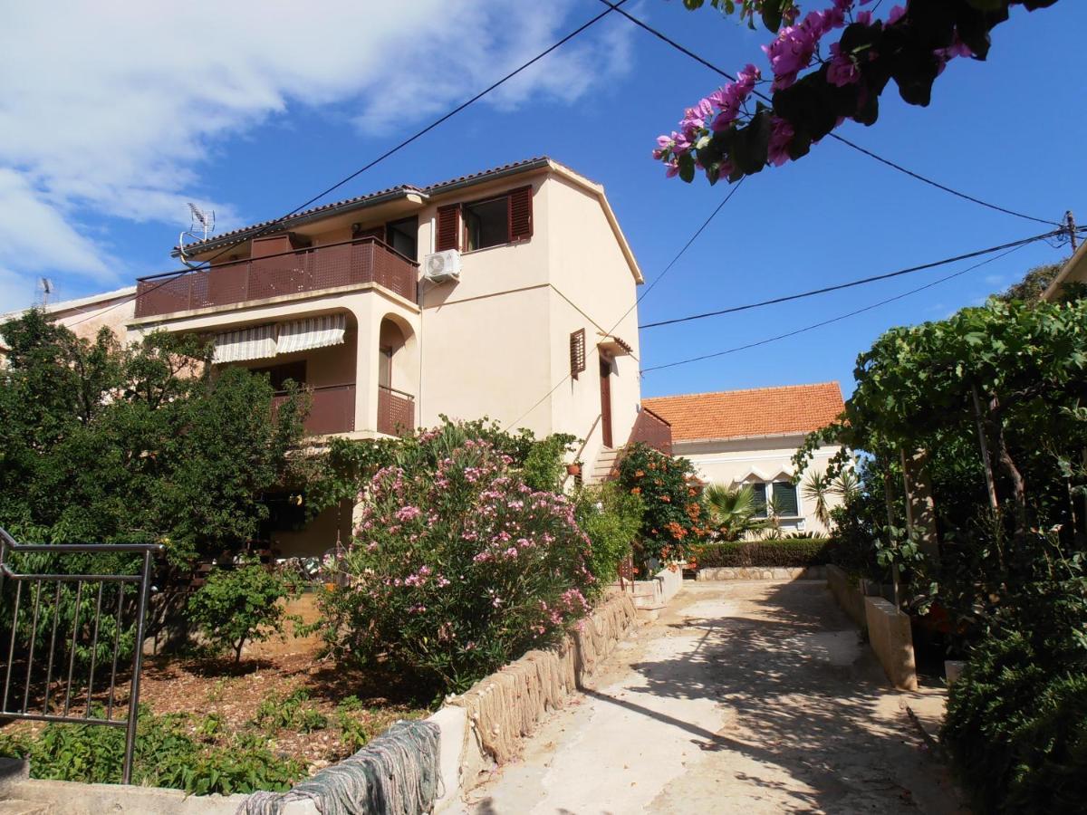 Vala Apartamento Božava Exterior foto